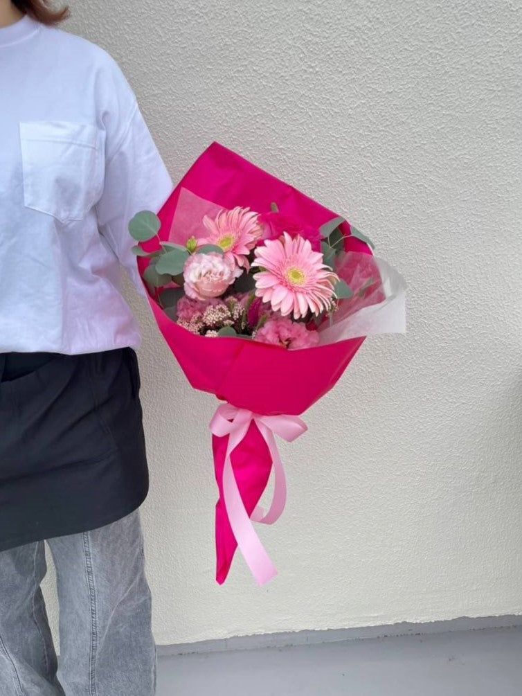 B-0552【可愛らしいイメージの方へオススメ】キュートピンク花束