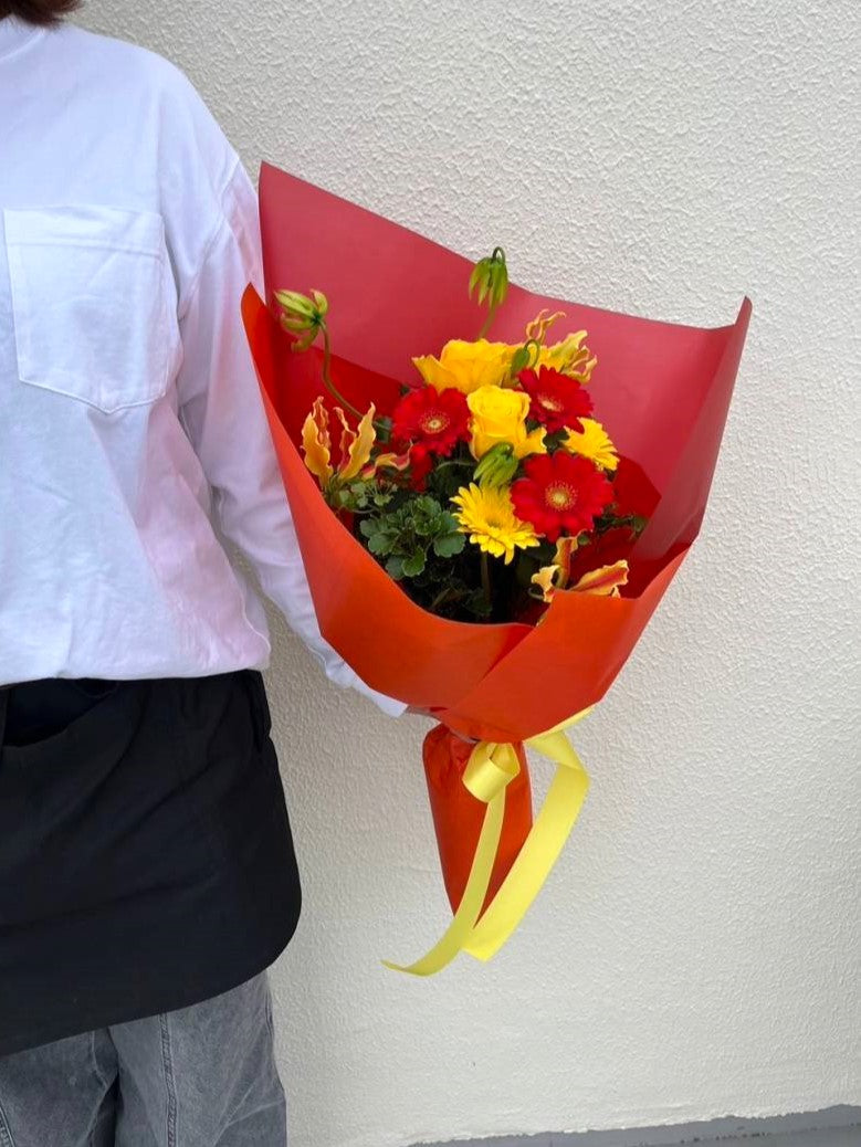 B-0553【明るく元気なイメージにピッタリ】ビタミンカラーの花束