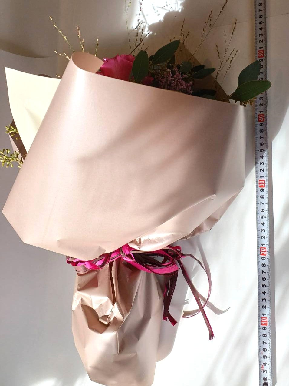 B-0701【そのままドライフラワー】バラとユーカリの花束