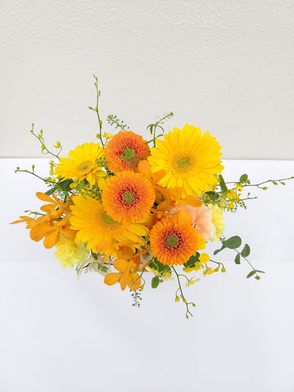 A-0551【明るく元気！】ビタミンカラーのアレンジメント