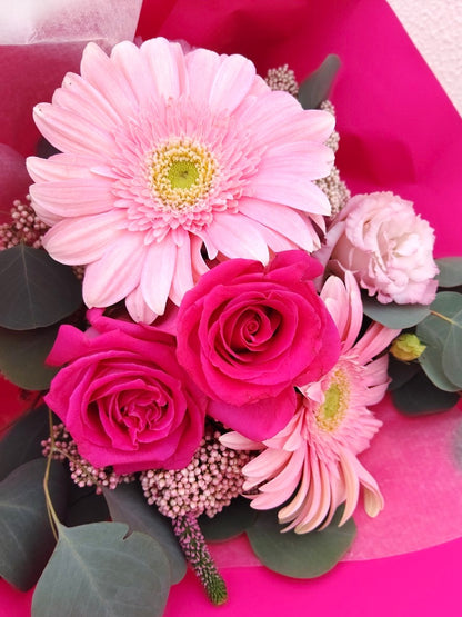 B-0552【可愛らしいイメージの方へオススメ】キュートピンク花束